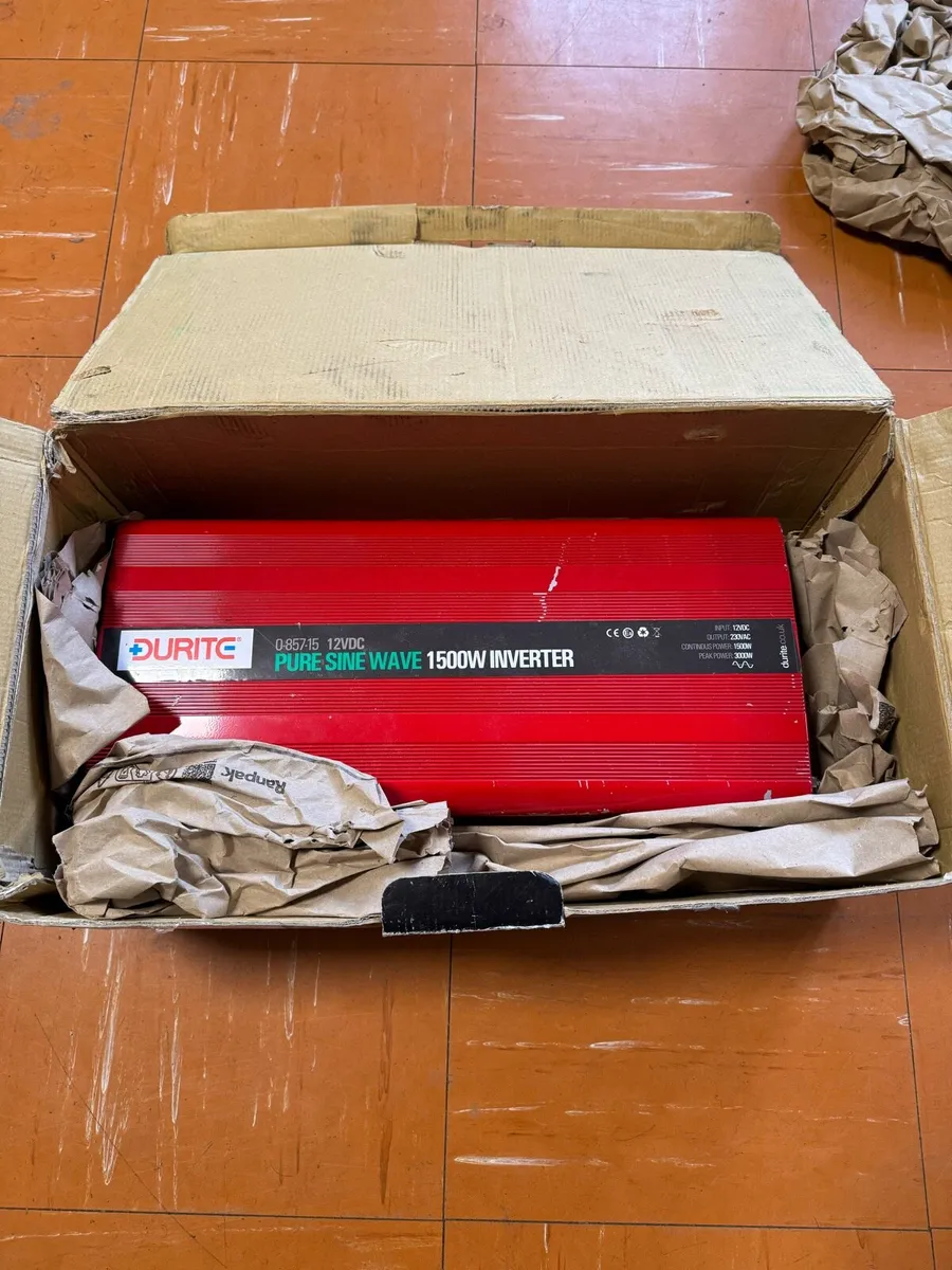 Durite Pure Sine Wave 1500W 12V Inverter - Image 3