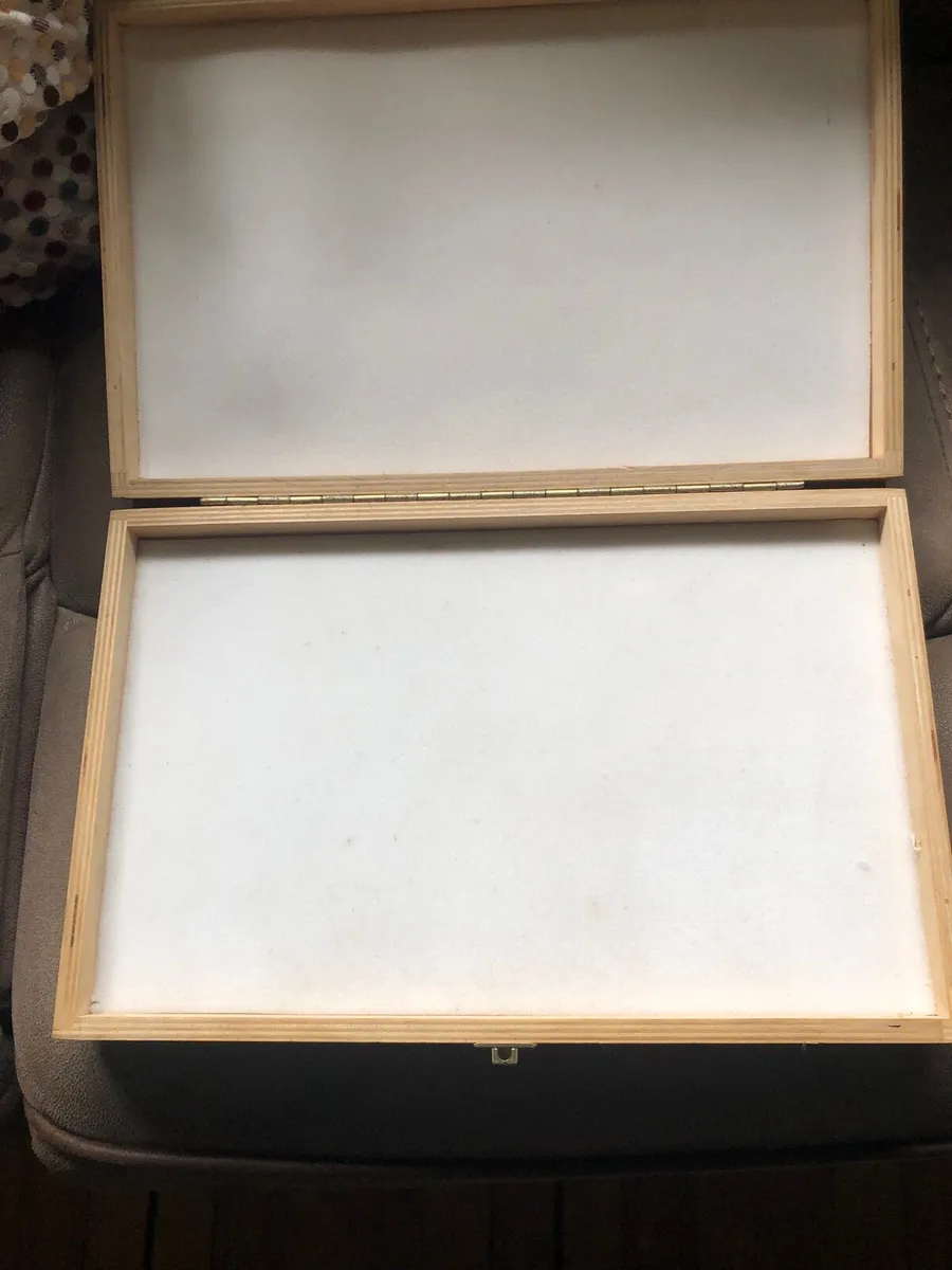 Large wooden fly box unused - Image 3