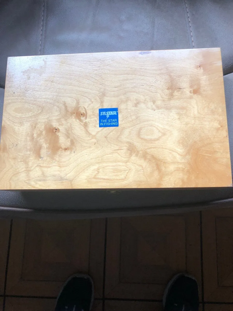 Large wooden fly box unused - Image 1