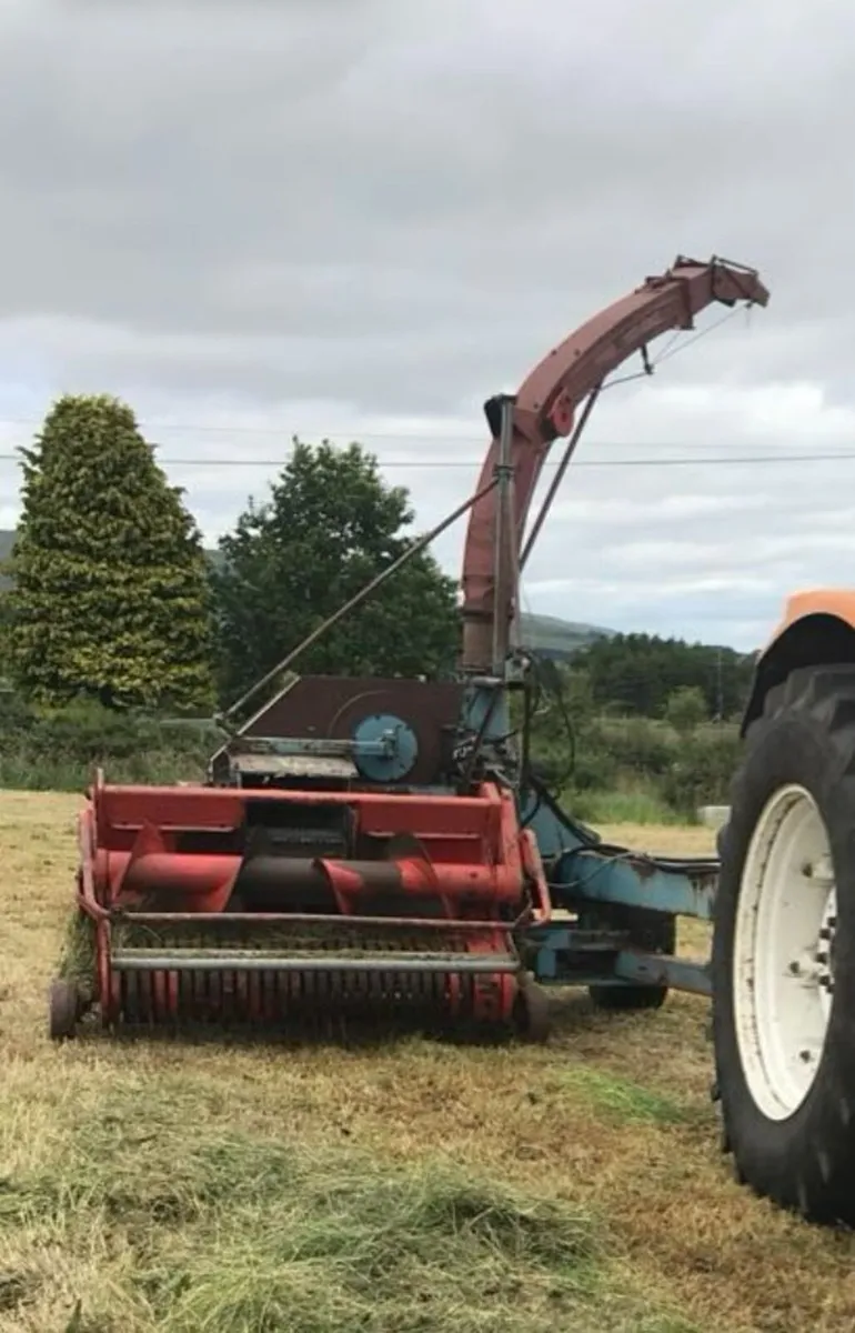 Reco Mengele SH 30 Trailed Harvester - Image 1