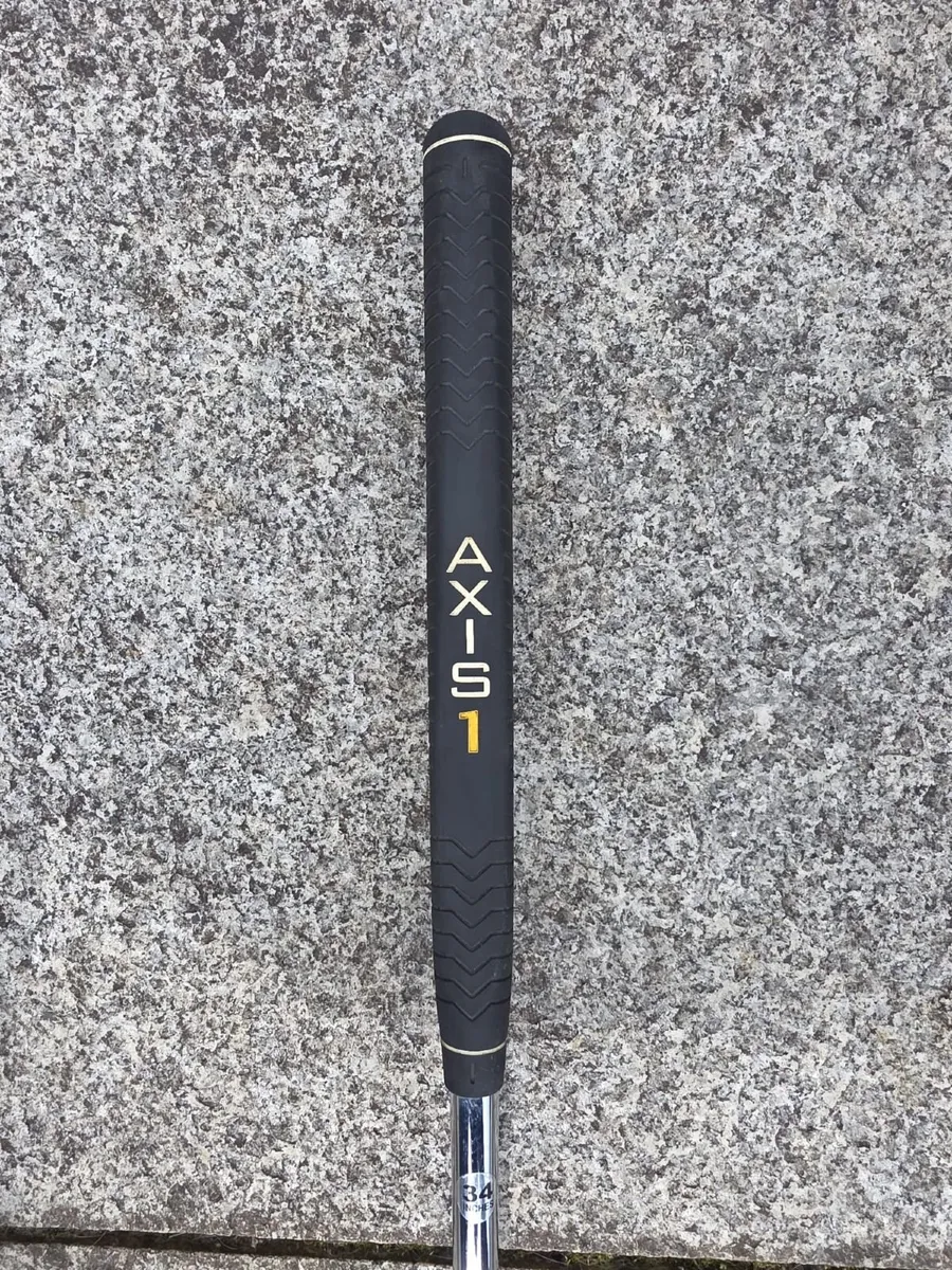 Axis1 Rose Putter – 34” – Excellent Condition - Image 4