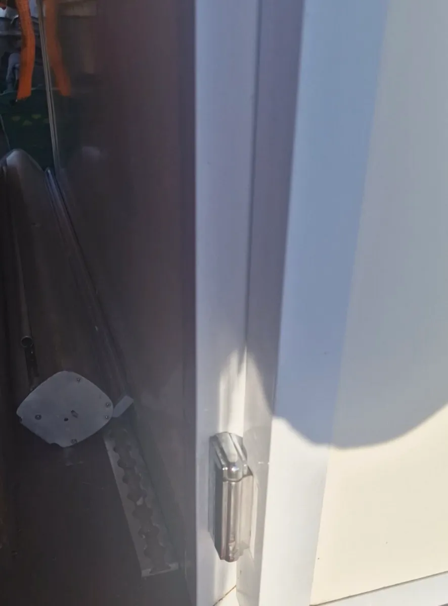 Vebabox van fridge unit - Image 4