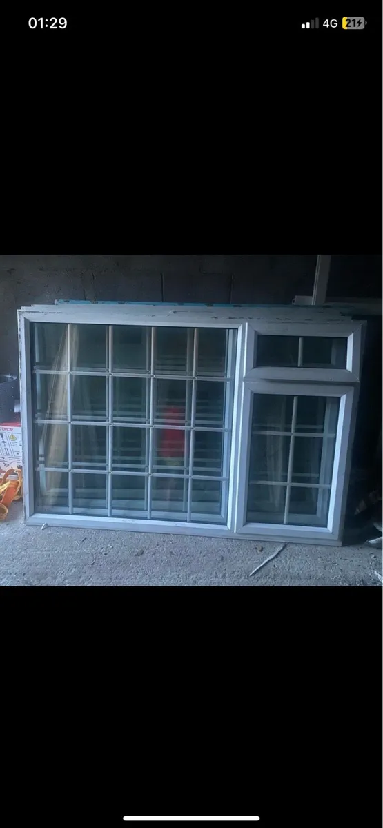 2X MATCHING PVC WINDOWS GREAT CONDITION