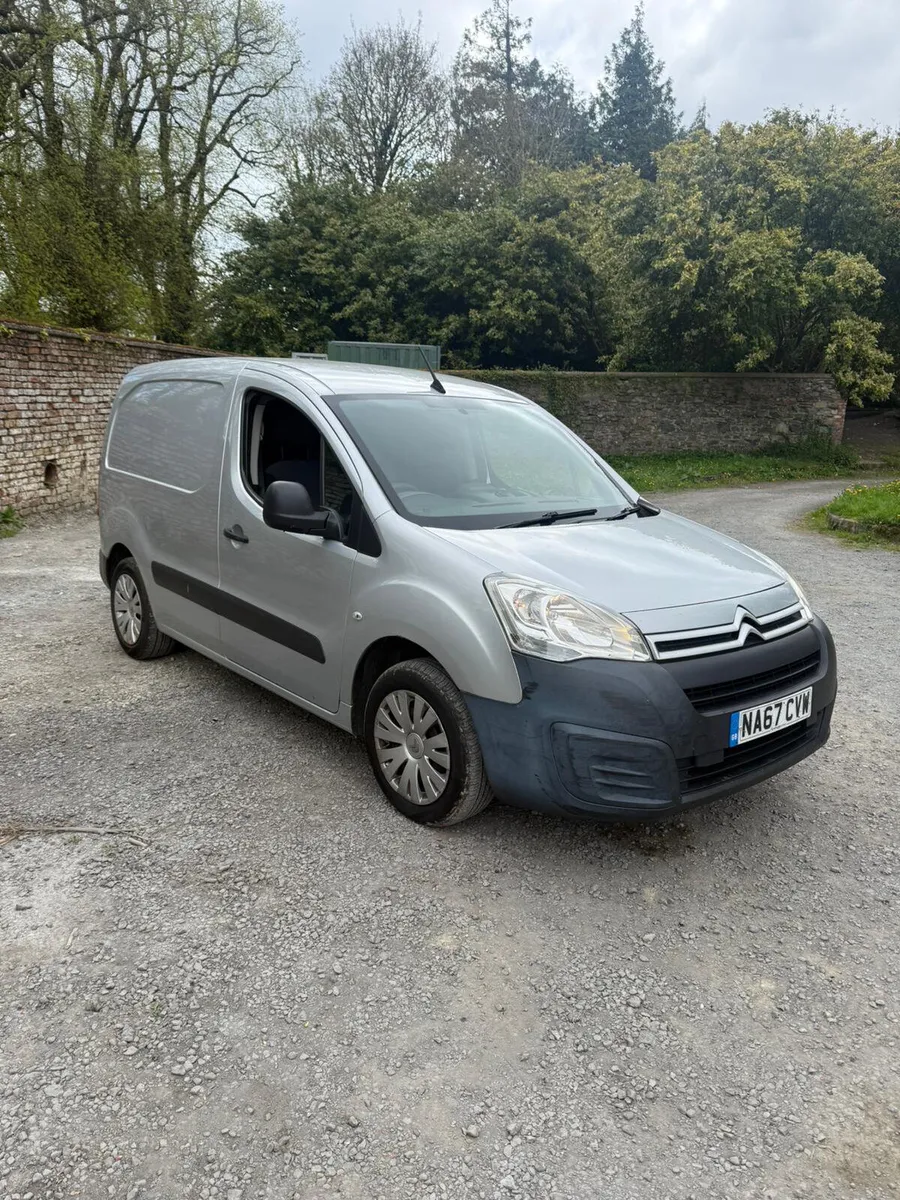 2017 Citroen Berlingo - Image 2