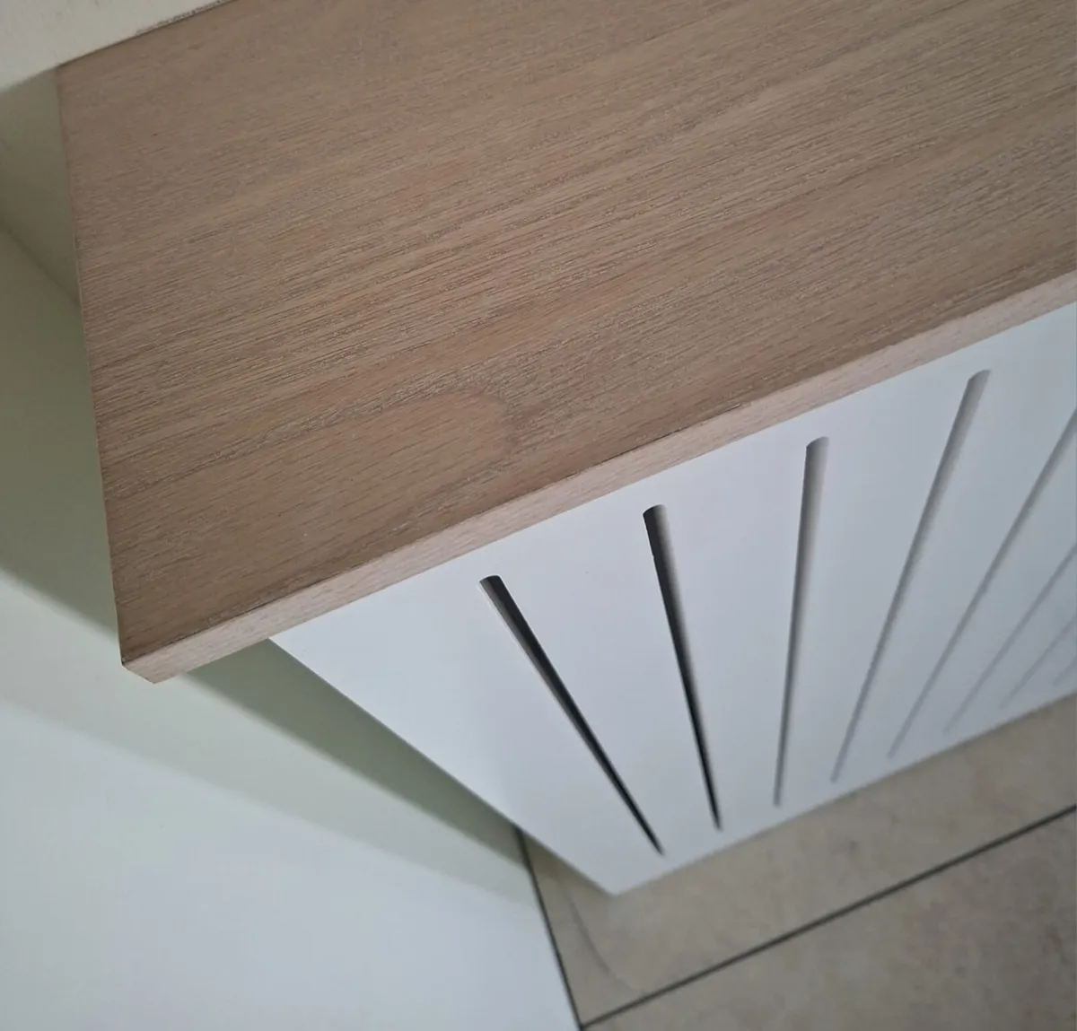 Radiator cover - Image 3