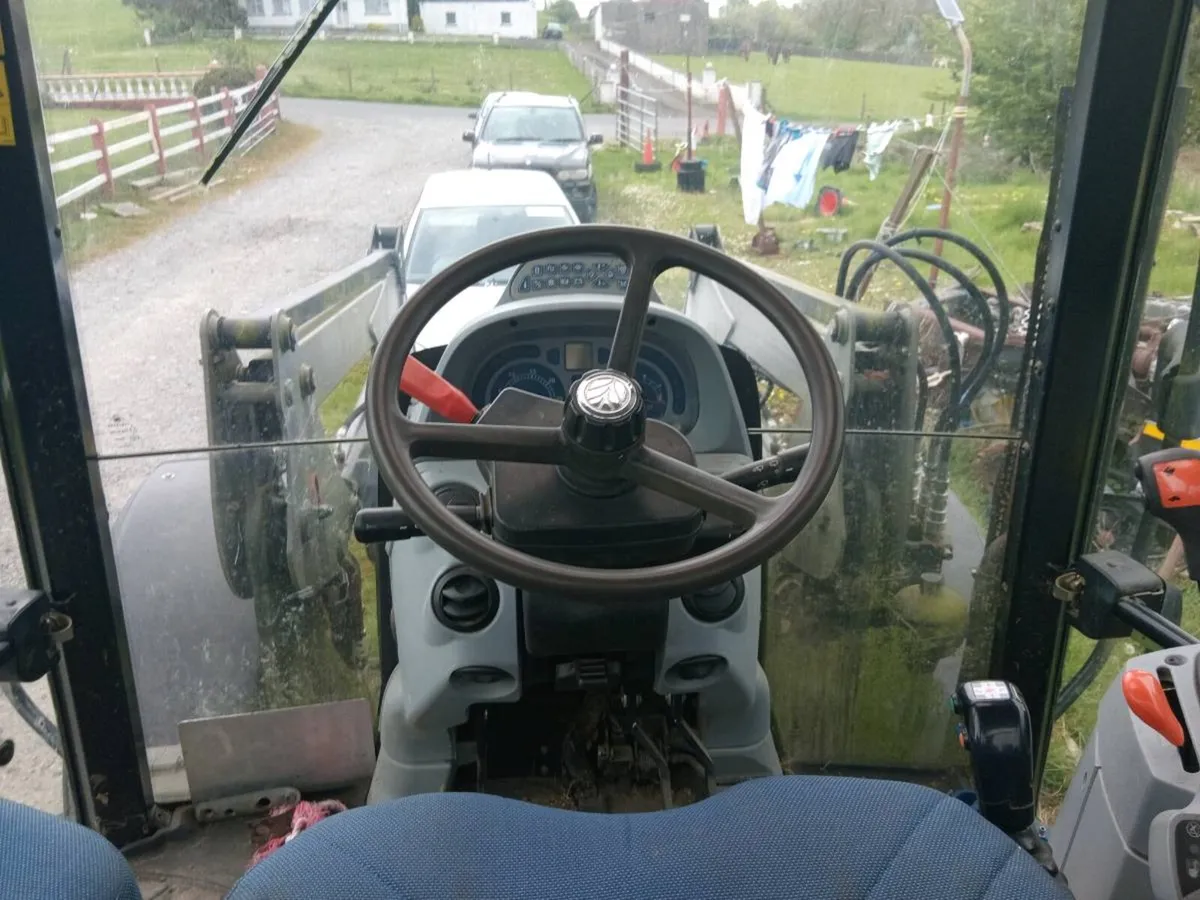 Tractor - Image 4