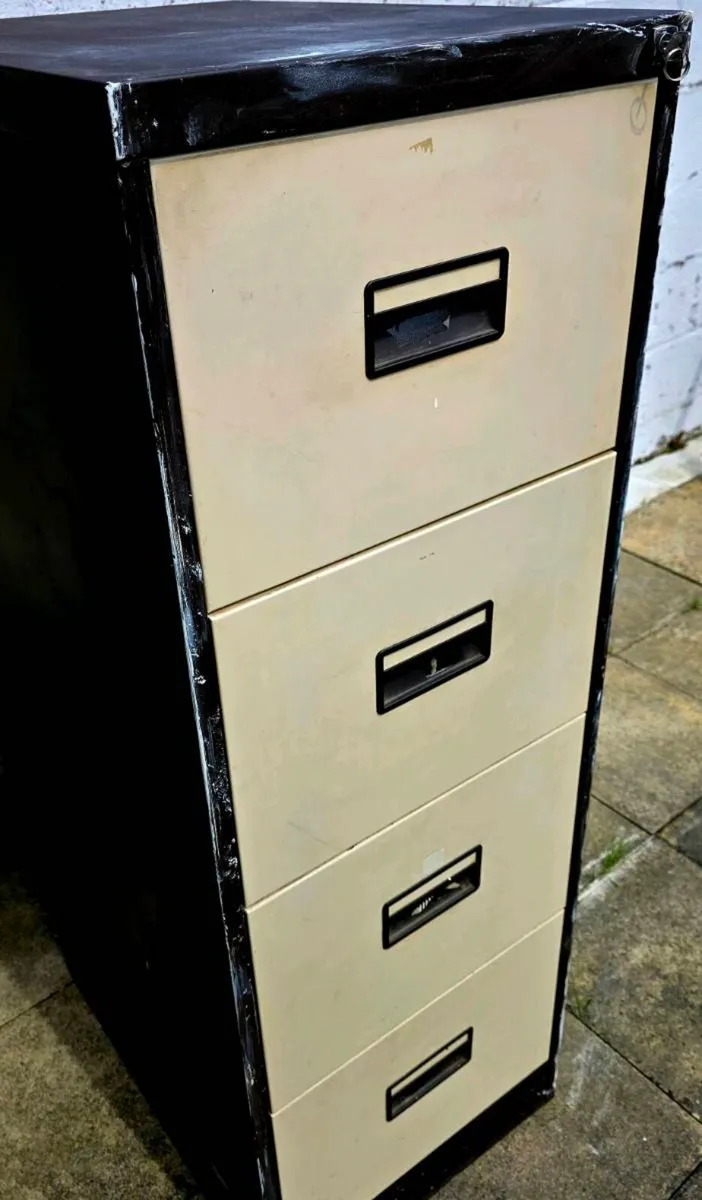 . Filing cabinet - Image 3