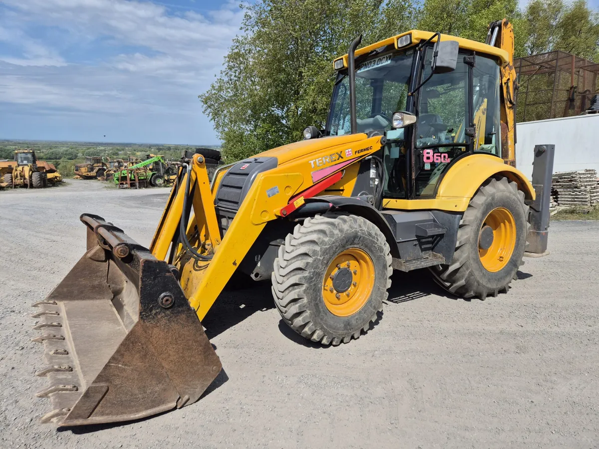 Fermac 860 Digger Loader - Image 1