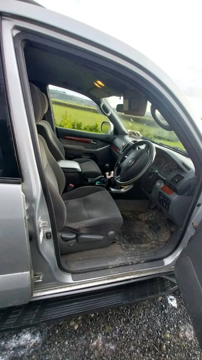 2006 Toyota Land Cruiser LWV - Image 3