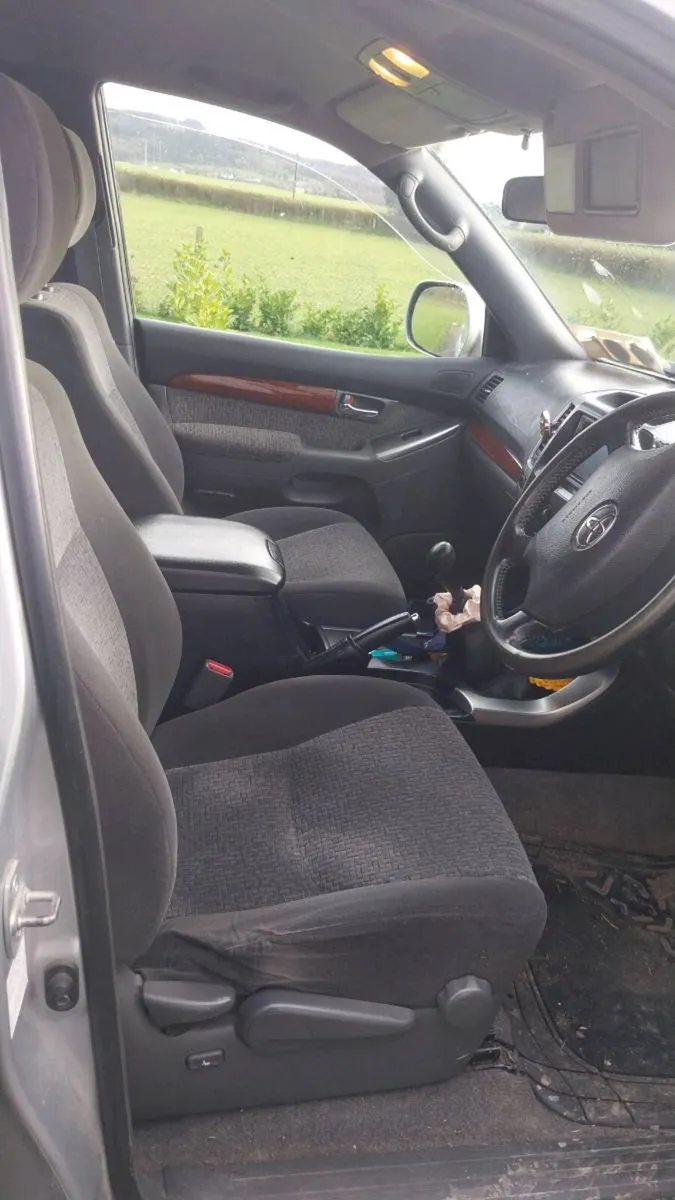 2006 Toyota Land Cruiser LWV - Image 4