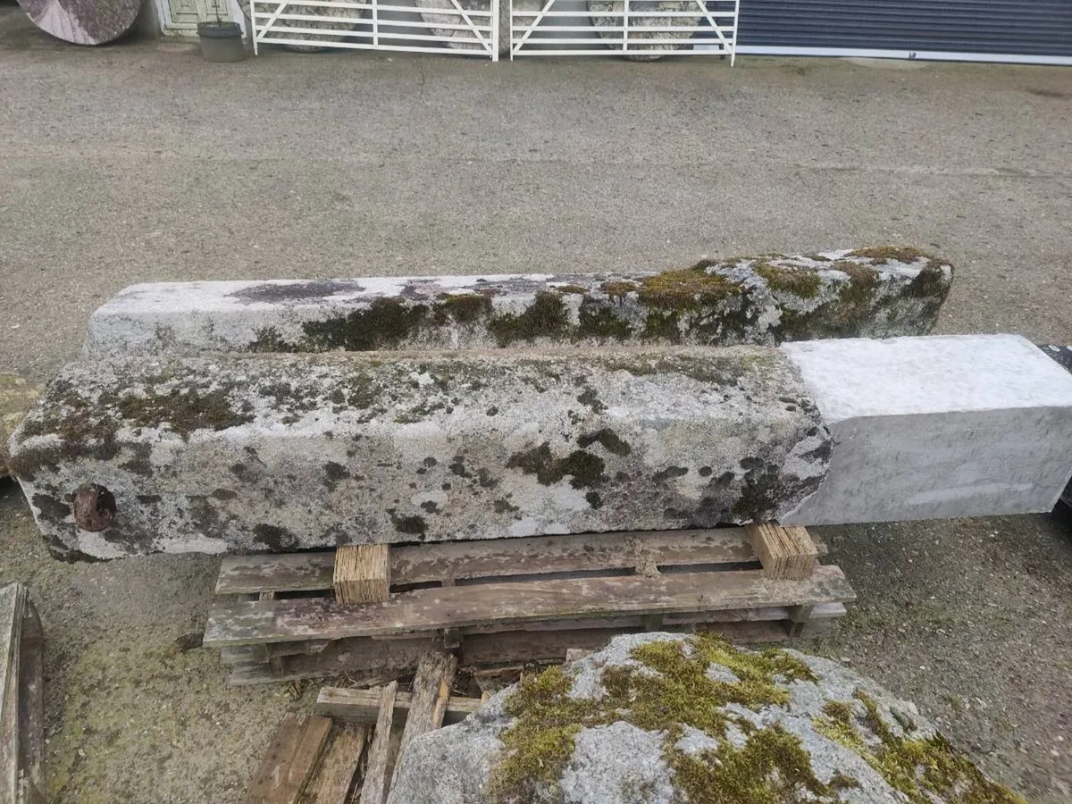 Pair of Granite pillars - Image 3