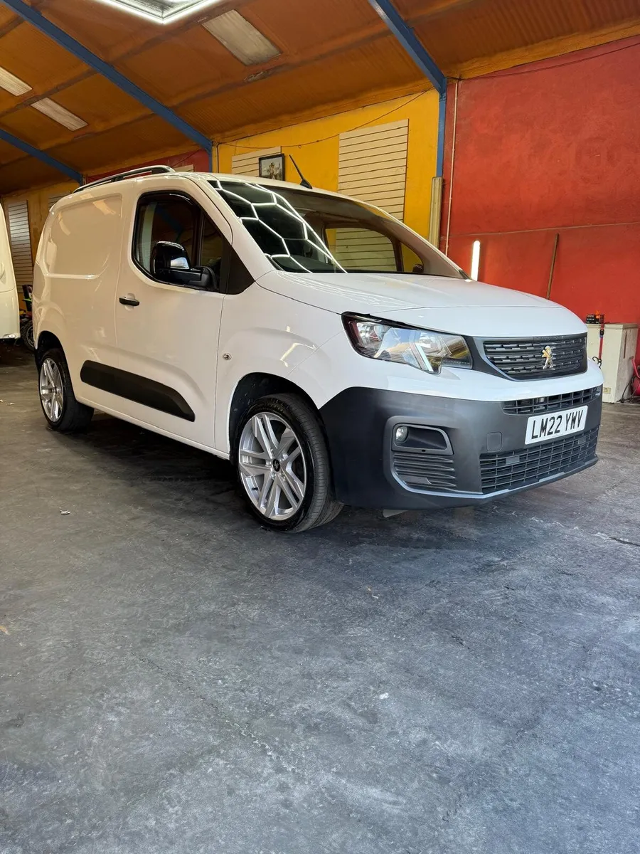 Peugot Partnet 2022 Mint condition - Image 2