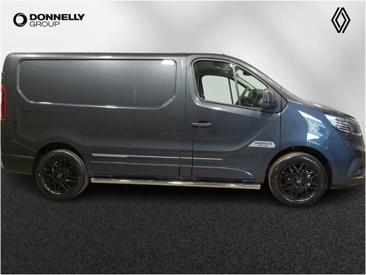 Renault Trafic Swb Diesel Graphite Edition - Image 3