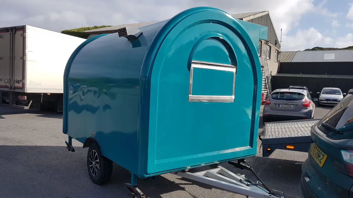 Food Trailer - Image 1