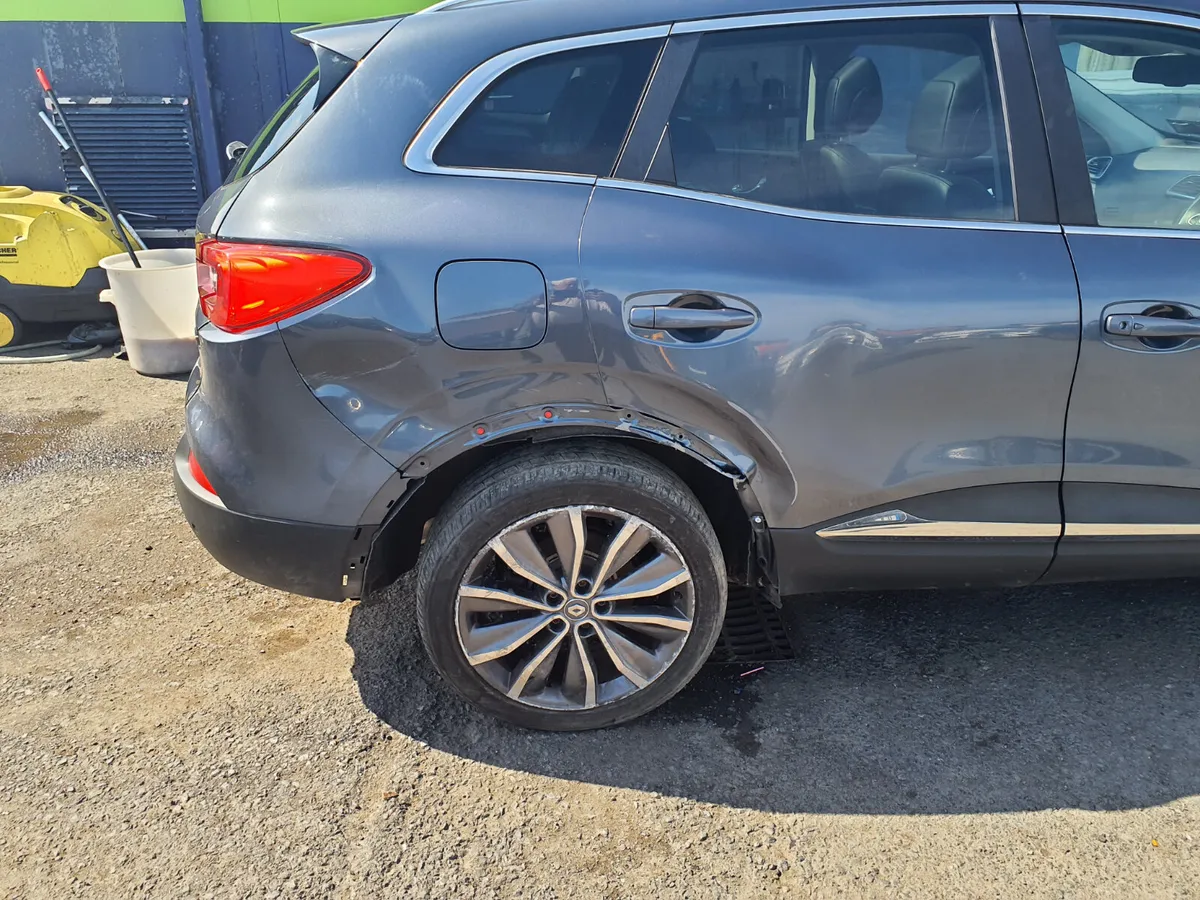 Renault Kadjar 2016 ! 1.5 dci ( Clearance Sale ) - Image 3