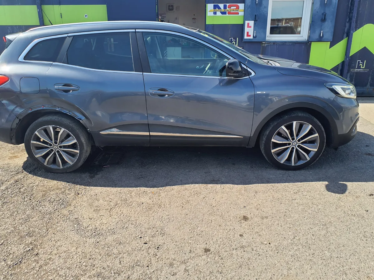 Renault Kadjar 2016 ! 1.5 dci ( Clearance Sale ) - Image 2