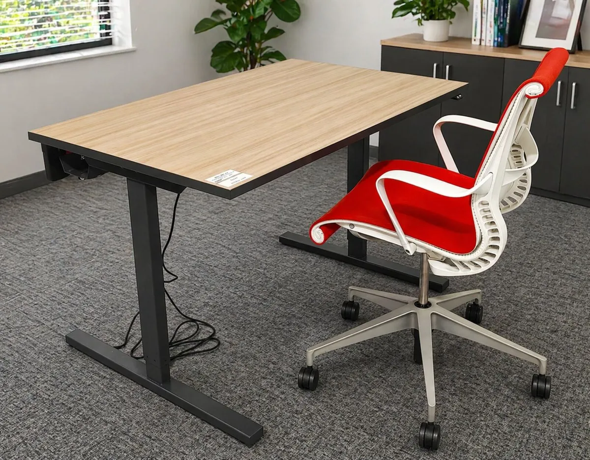 Height Adjustable Desk 1200x800 – Oak Finish - Image 2