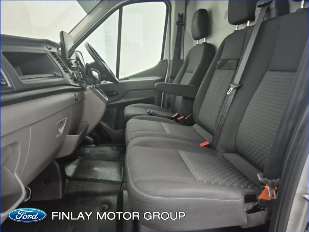 Ford Transit 350L TREND 2.0TD130 A6 - Image 4