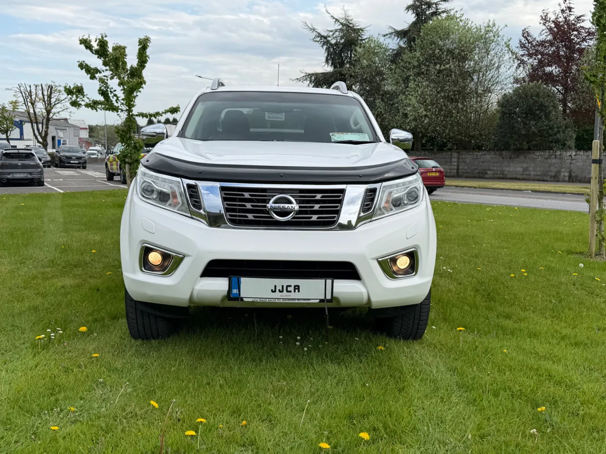 ABSOLUTELY TOP SPEC NISSAN NAVARA ONLY 85k MILES - Image 3