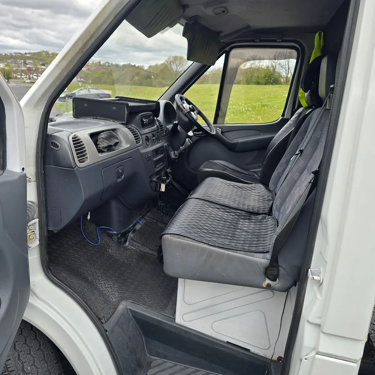 Mercedes-Benz Sprinter 2004 - Image 2
