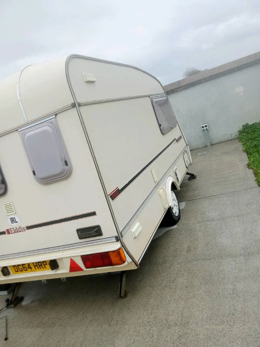 Caravan - Image 2