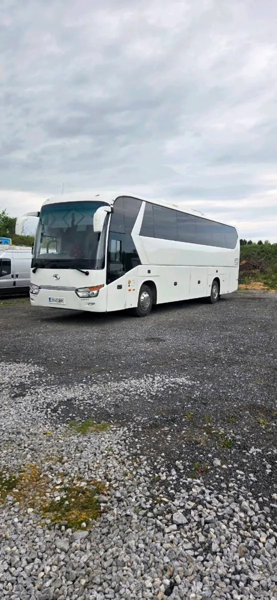 Bus - Image 3