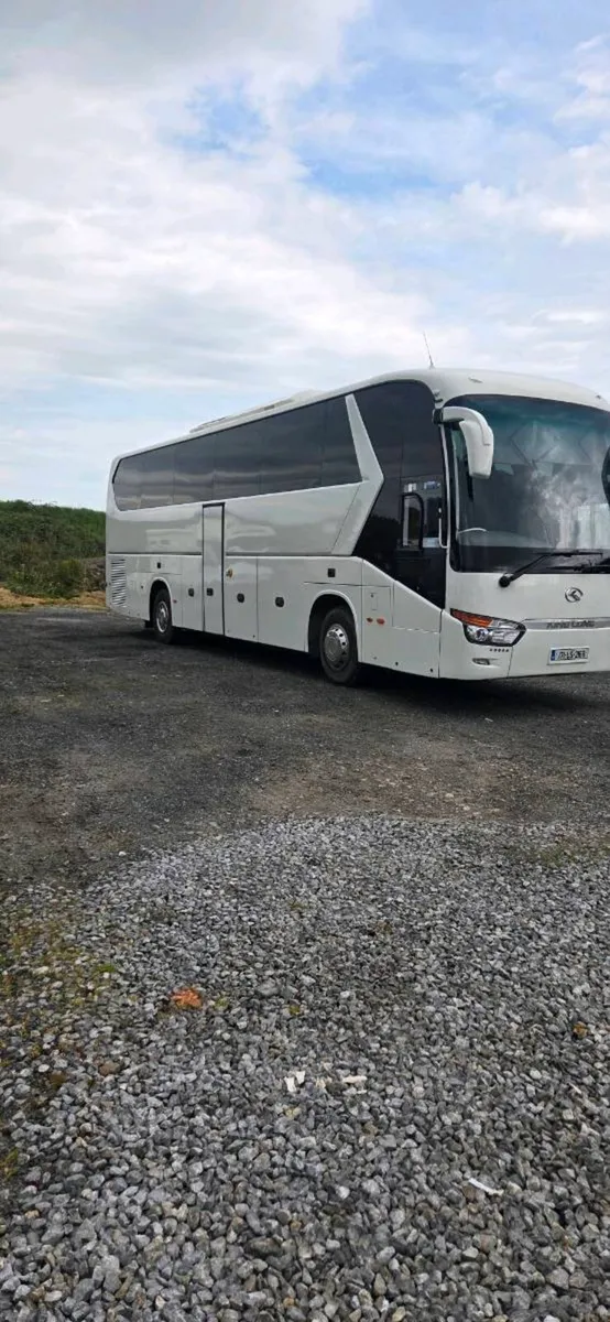 Bus - Image 2