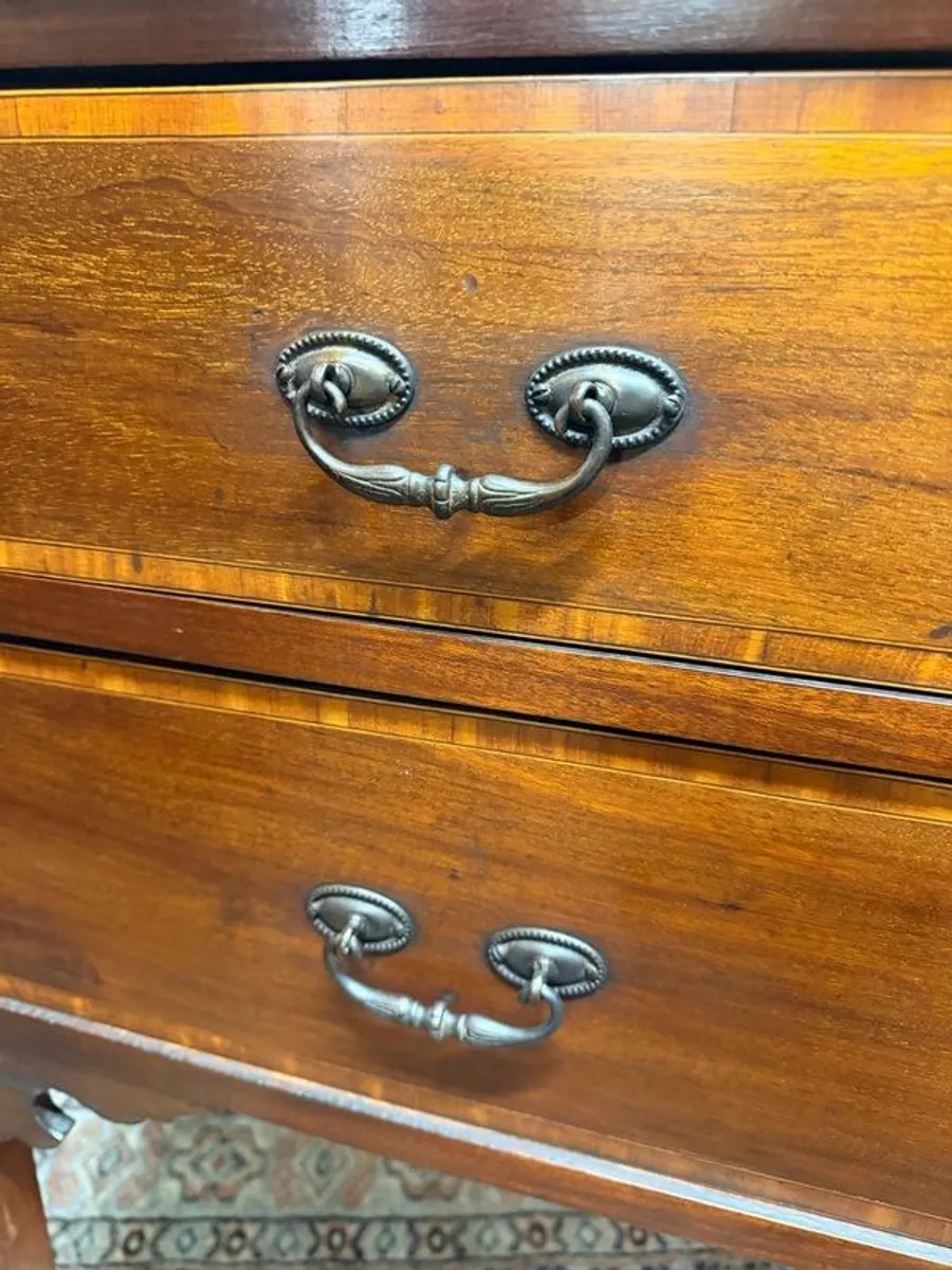 Edwardian Inlaid Mahogany Dressing Table / Chest of Drawers on Castors - Image 4