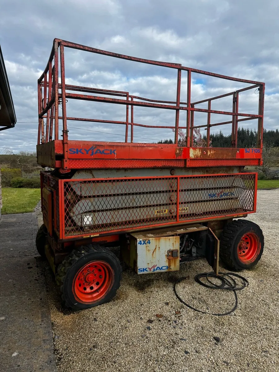 Skyjack 7135RT - Image 1