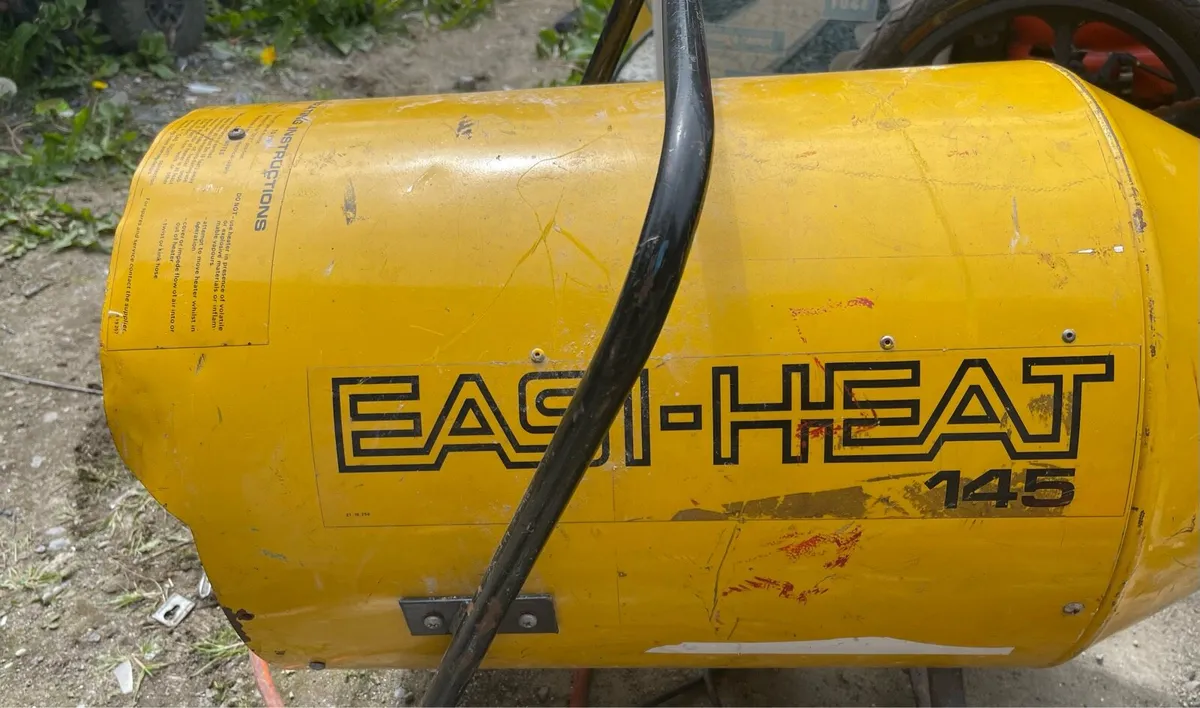 Propane gas heater - Image 1