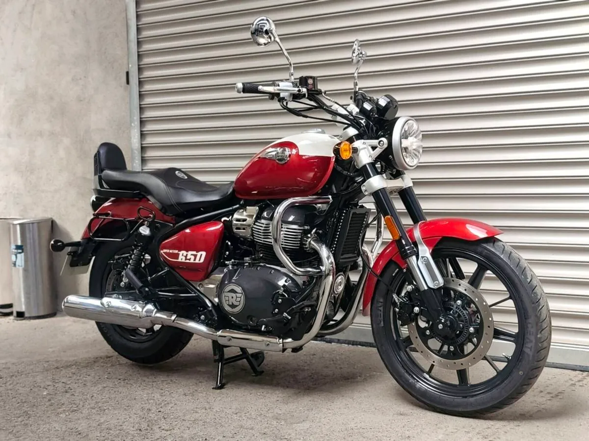 Royal Enfield Super Meteor 650 - Image 1