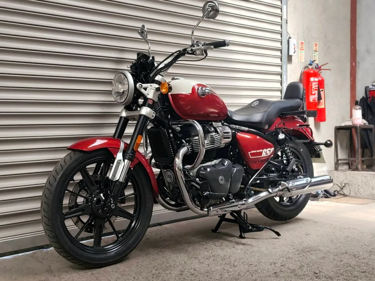 Royal Enfield Super Meteor 650 - Image 4