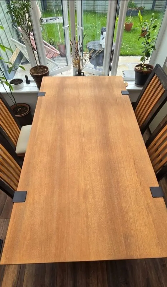 Solid wooden dining table + 4 chairs - Image 3