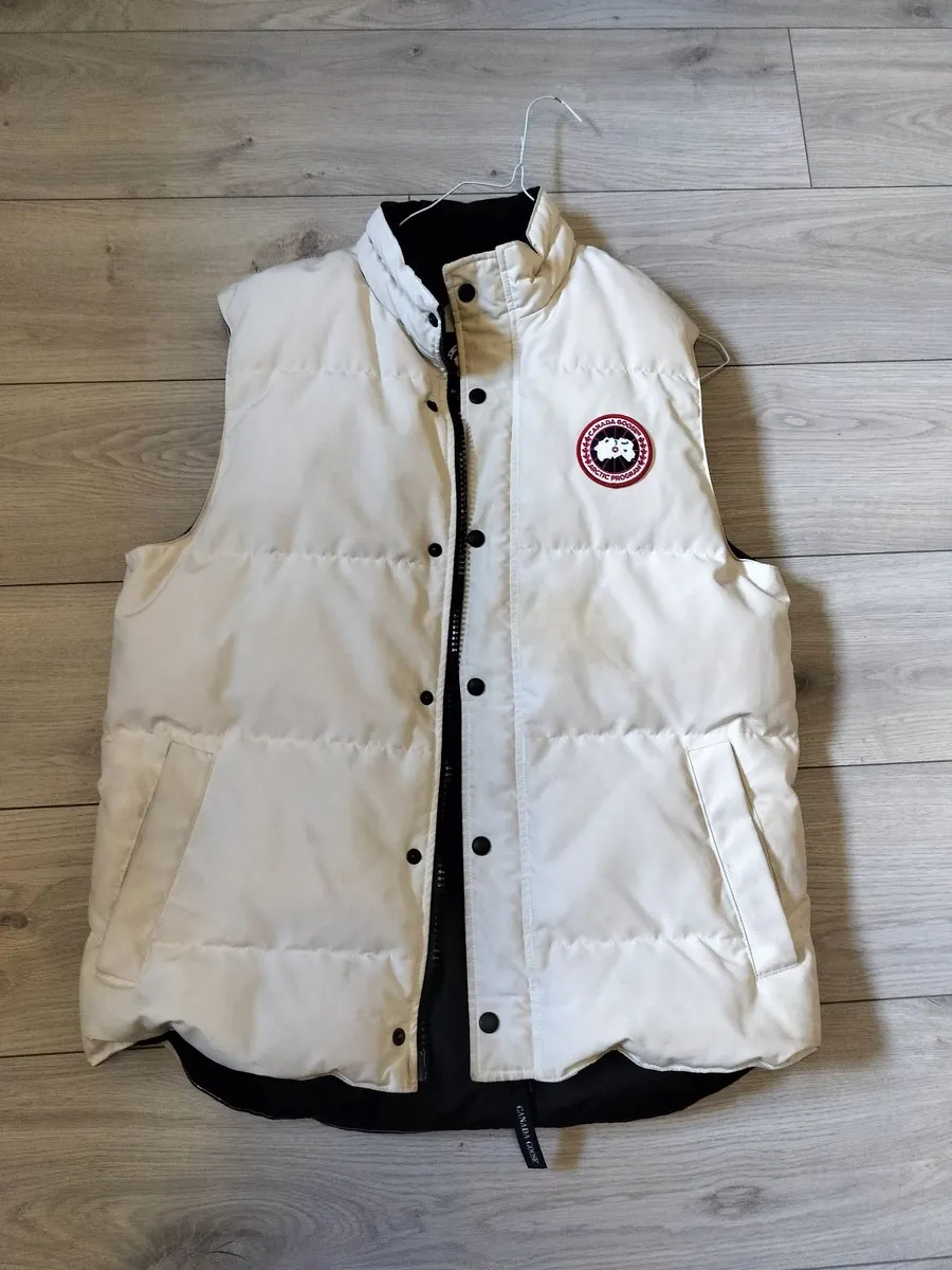 Canada Goose Gillet Large - Image 1