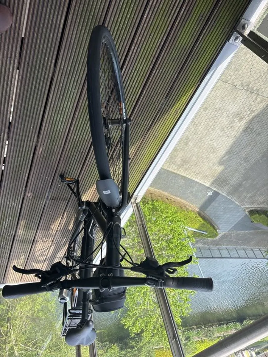 Reid x3 hybrid bike - Image 3