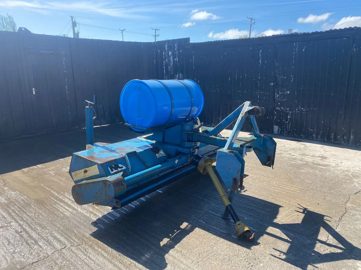 Three point Linkage Road Sweeper PTO powered - Image 1