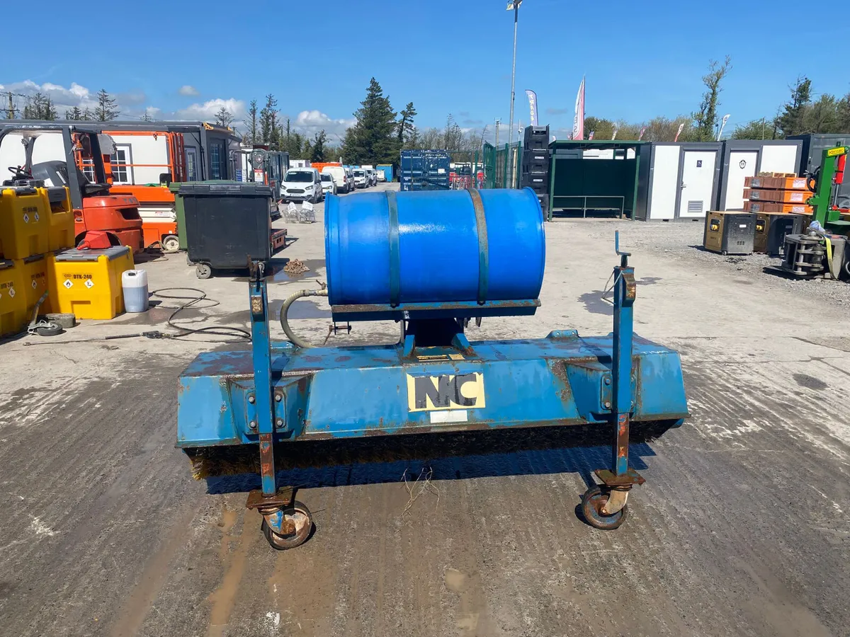 Three point Linkage Road Sweeper PTO powered - Image 4
