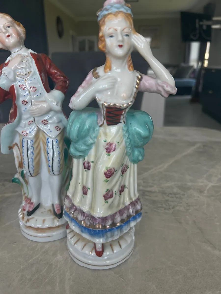 4 pieces of porcelain - Image 2
