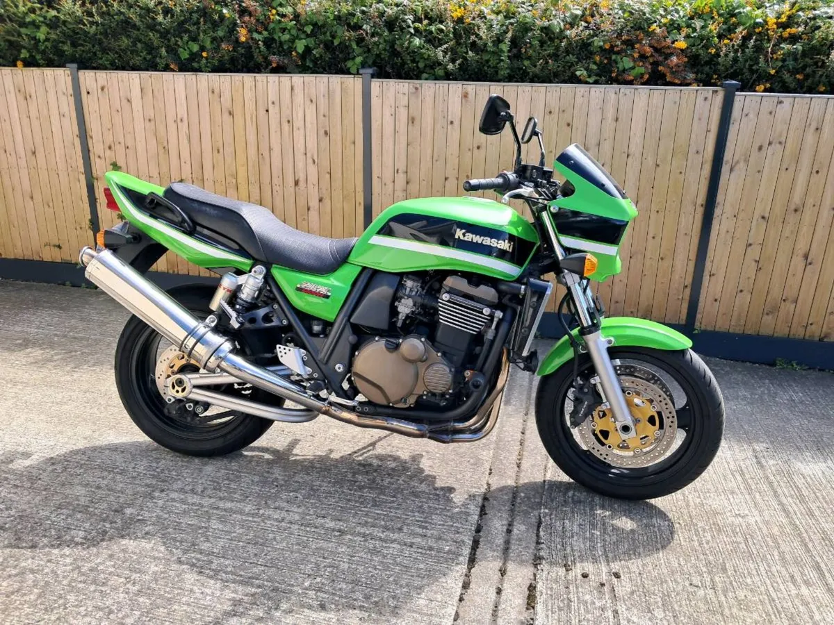 Kawasaki Zrx1200 R - Image 1