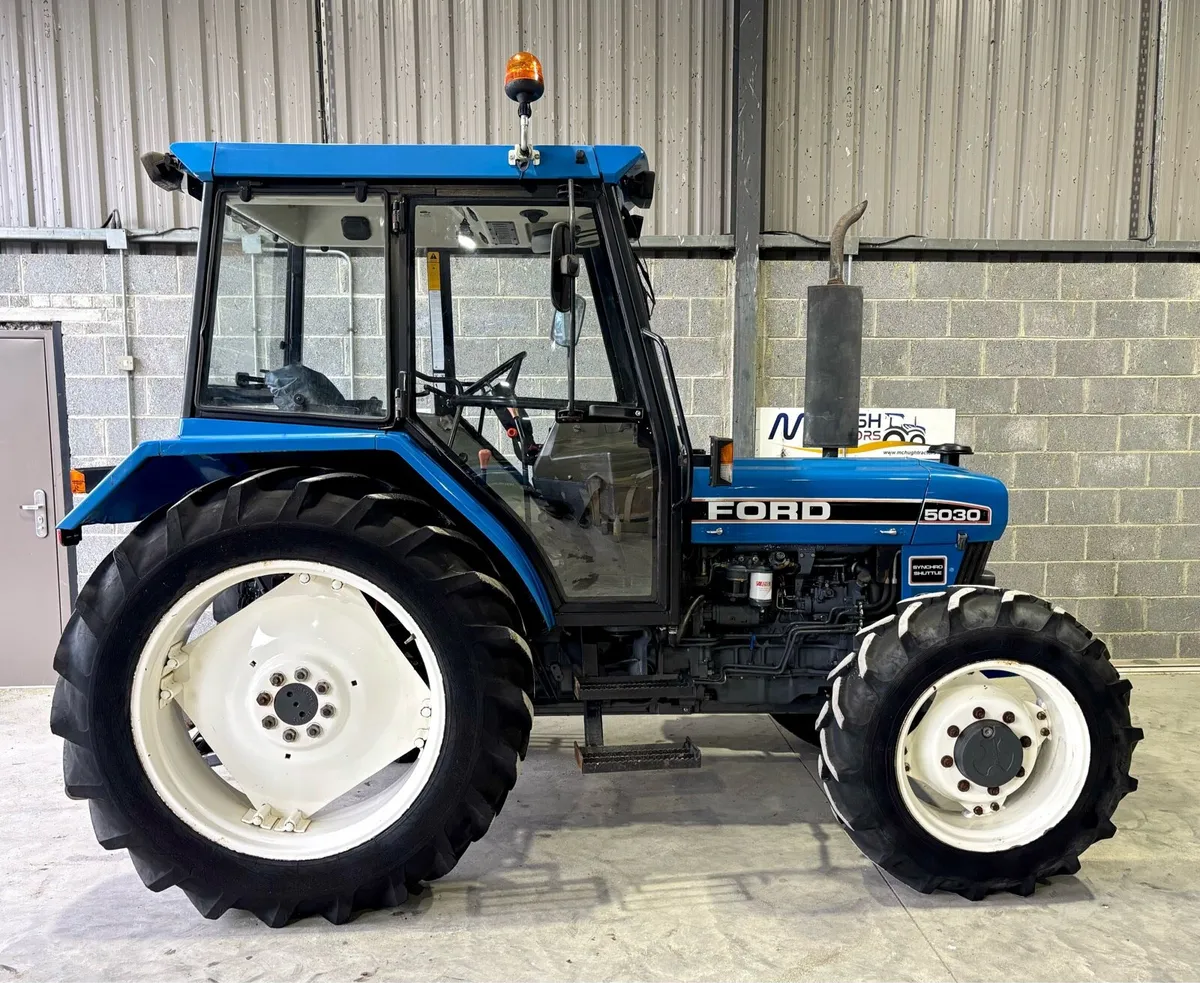 FORD 5030, 4wd ***LOW HOURS*** - Image 3