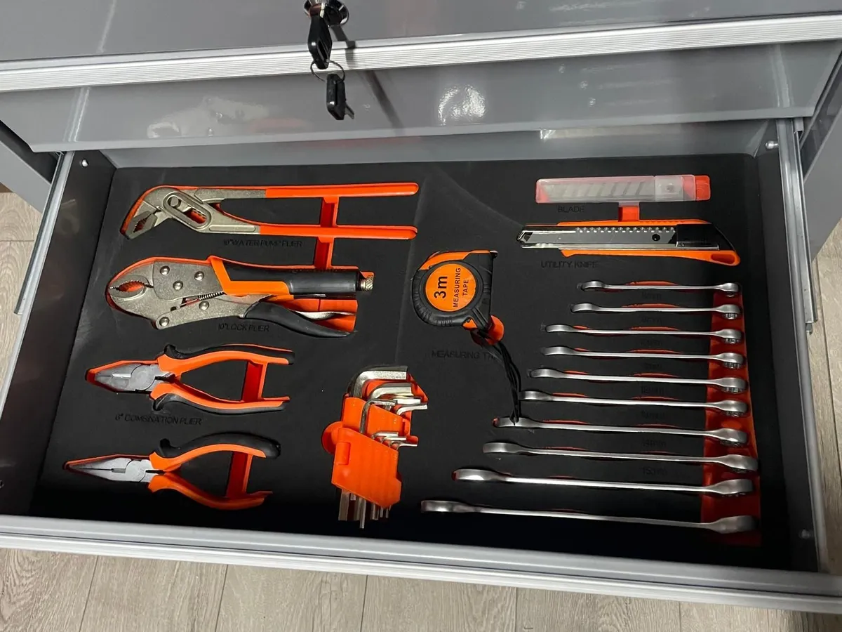 5 drawer tool box - Image 2