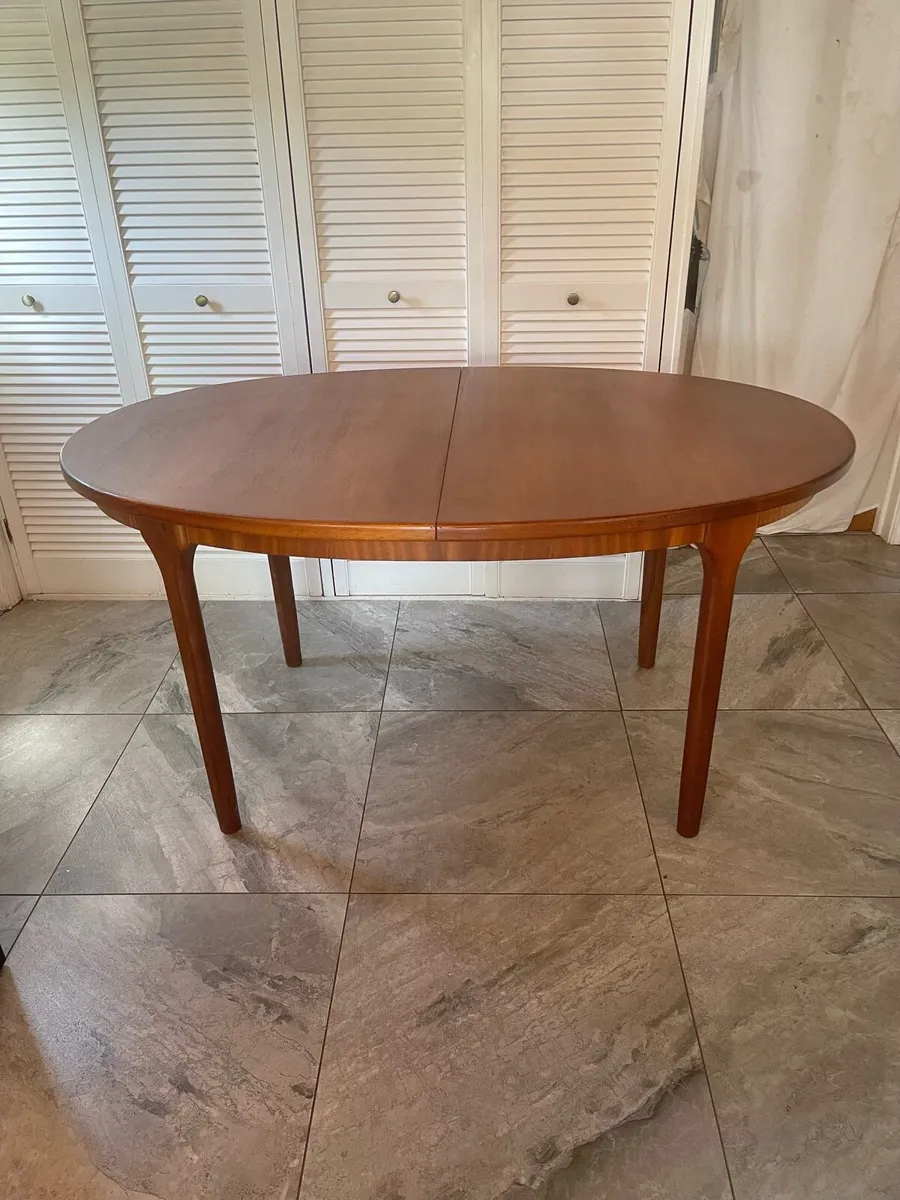 Mid century dining table - Image 1