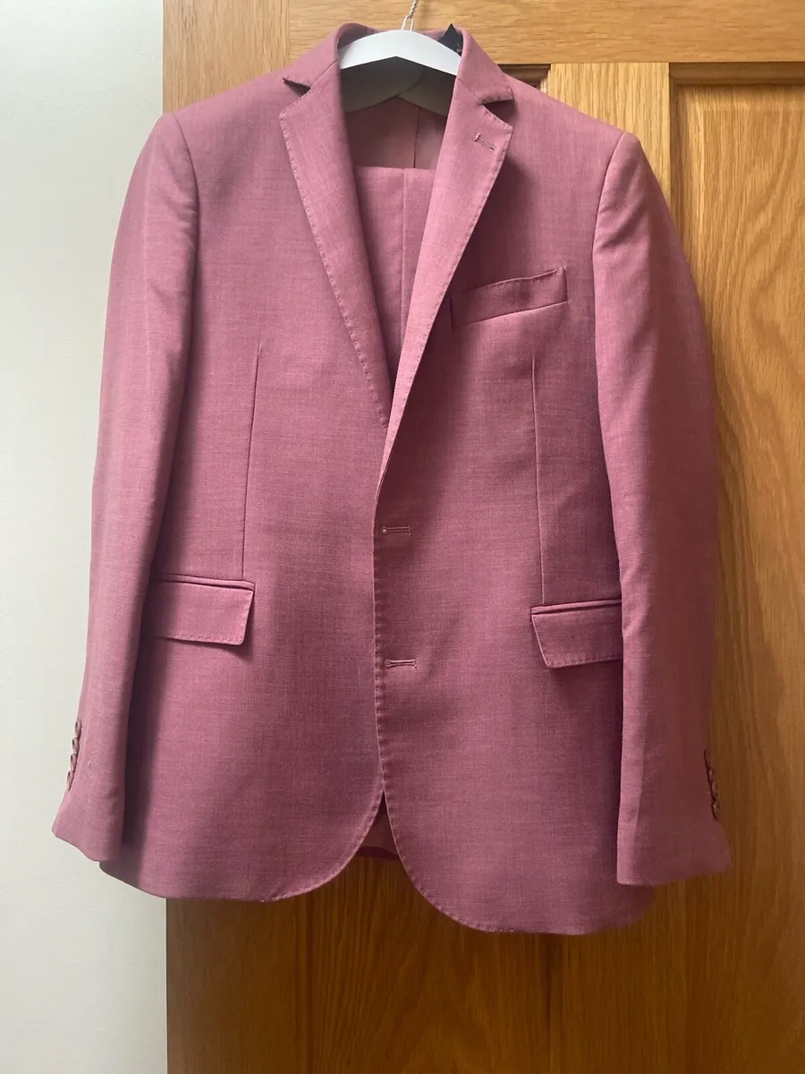 Suit - Image 1