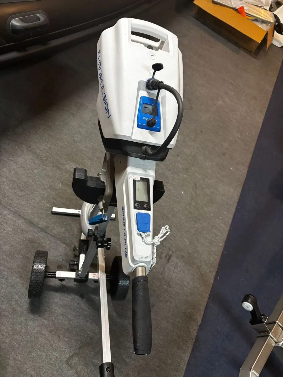 Electric Outboards in Horsepower Workshop - Image 3