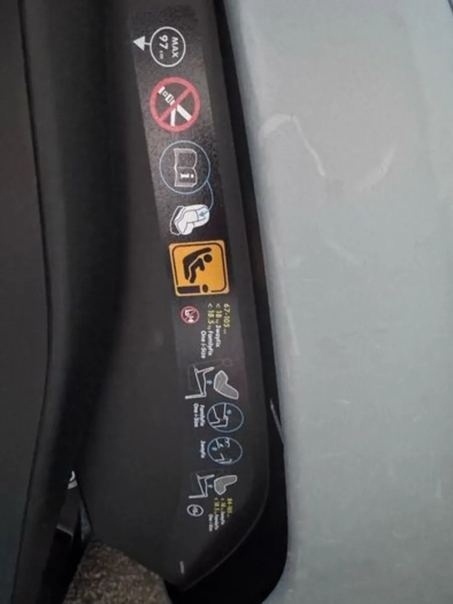 Maxi-Cosi Toddler Isofix car seat - Image 2