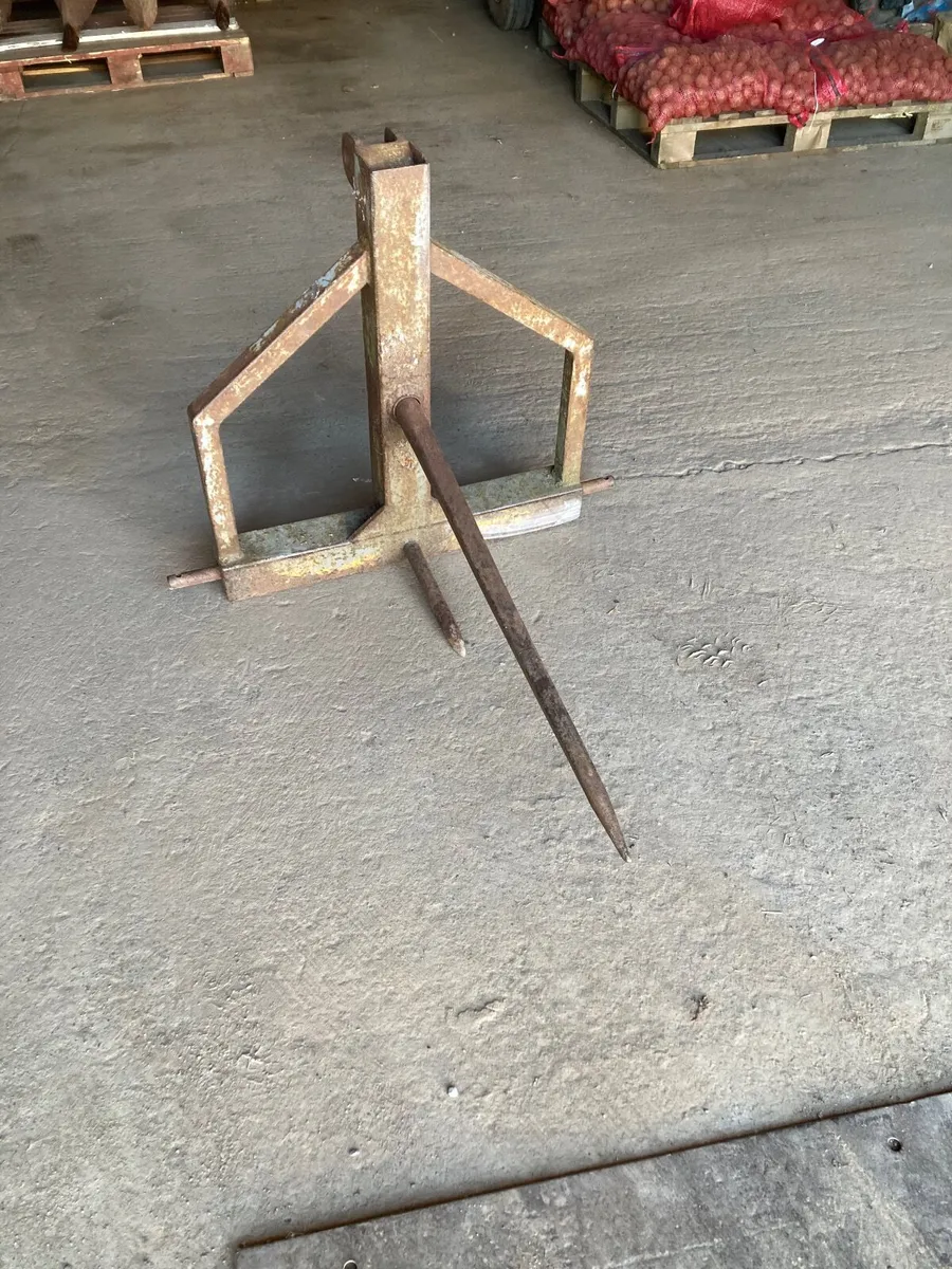 Bale spike - Image 2