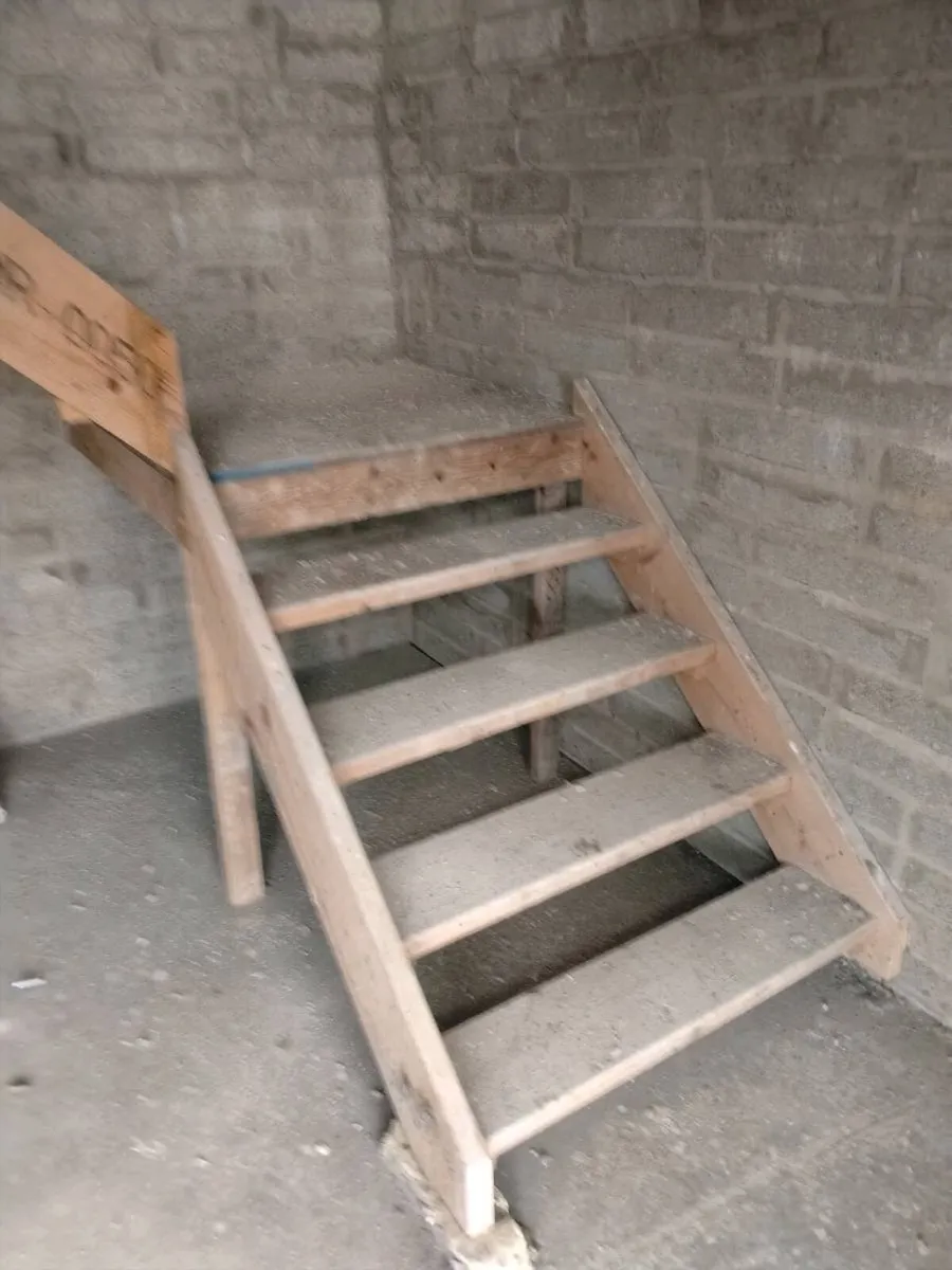 Site stairs - Image 4