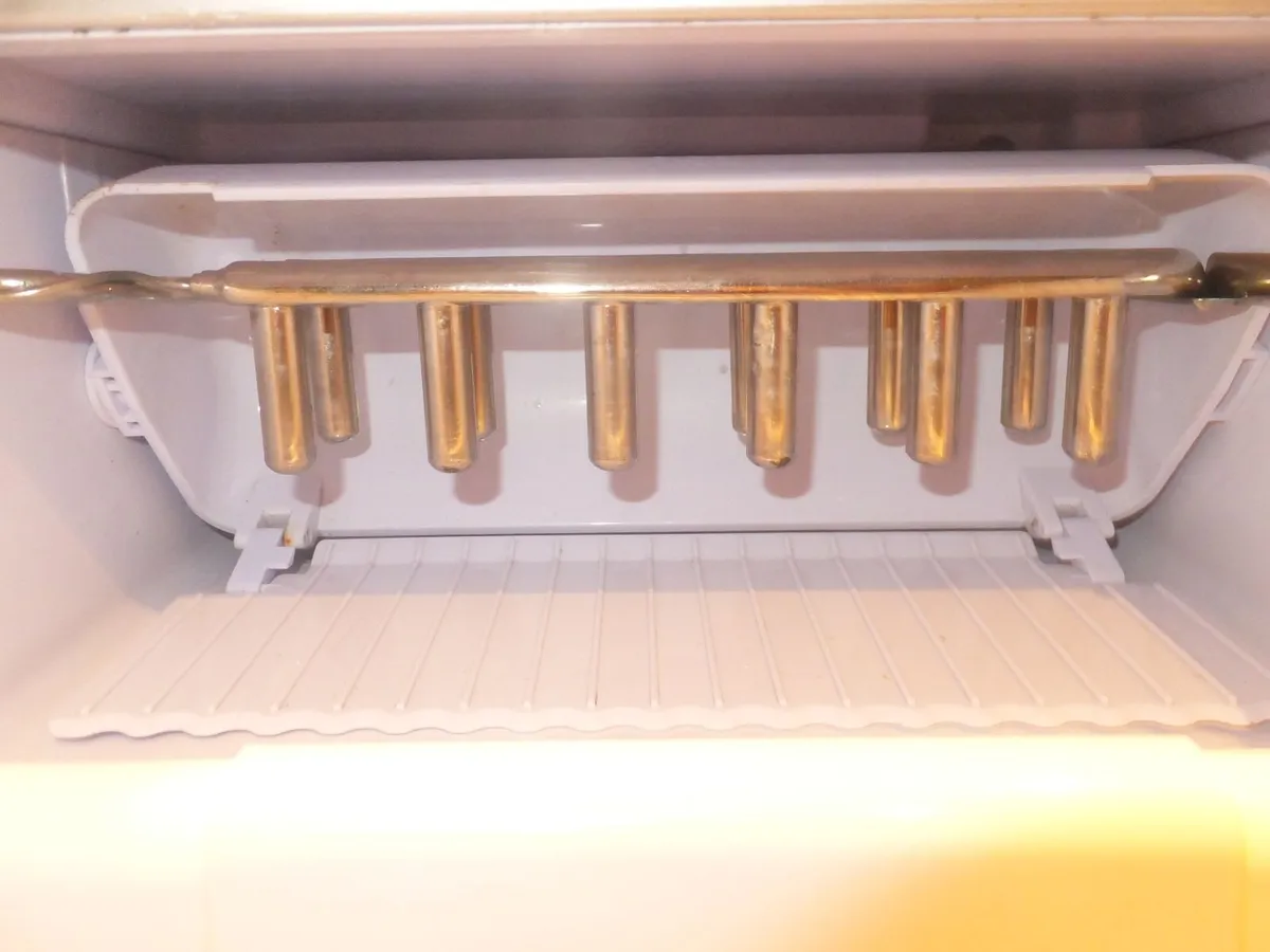 ice cube maker - Image 2