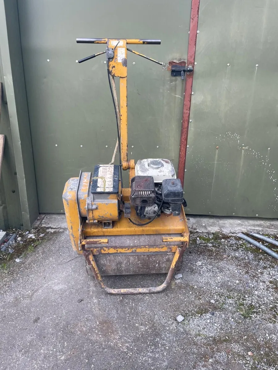 Bomag 55 Pedestrian Roller - Image 2