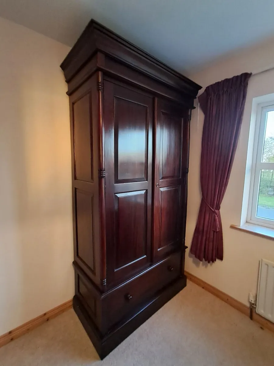 Wardrobe and Valet suit stand - Image 1